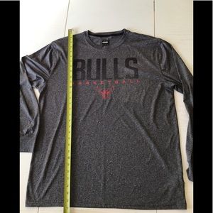 Bulls basketball long sleeve grey shirt size XL
